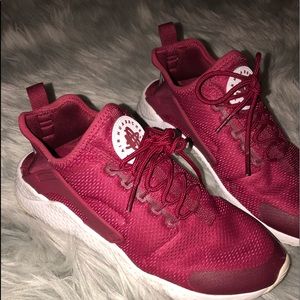 Nike huarache ULTRA shoe - burgundy